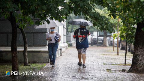 Українців попередили про сильні дощі: де очікуються зливи