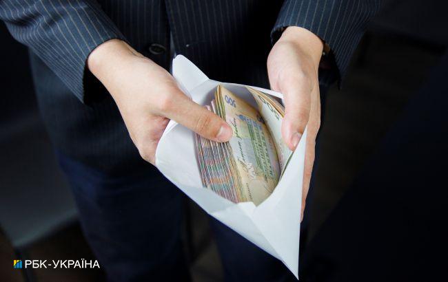 НБУ прогнозує уповільнення темпів росту зарплат українців