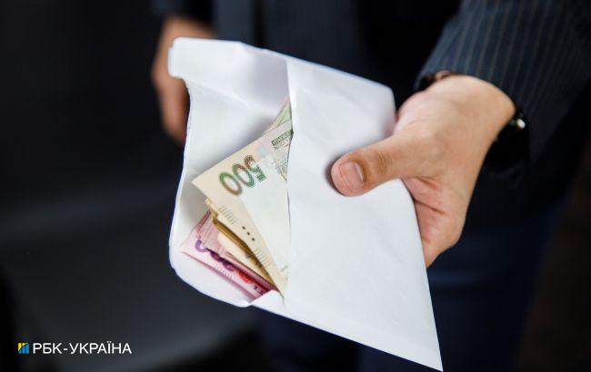 Українці назвали найбільш корумповані держслужби та установи