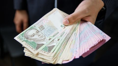 Заборона пластикових пакетів і штрафи до 8500 гривень: комітет Ради підтримав закон