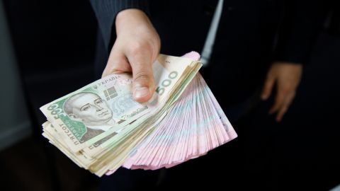 Кому в Україні платять найбільше: перелік вакансій