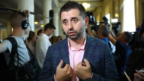 Рада сьогодні не буде голосувати за розпуск ЦВК, - Арахамія