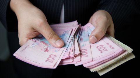 Карантинные выплаты ФОПам: у Зеленского предложили механизм и назвали сумму