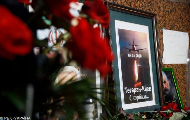 Катастрофа МАУ: Канада требует обнародовать расшифровку "черных ящиков"