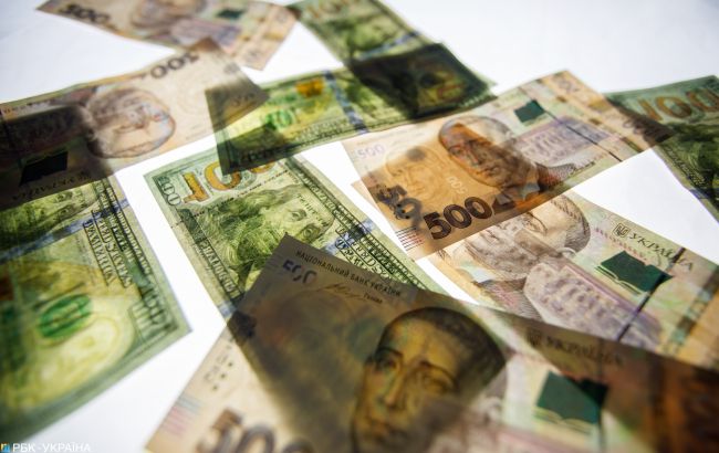 Повільне зростання: що відбувається з курсом долара 12 травня