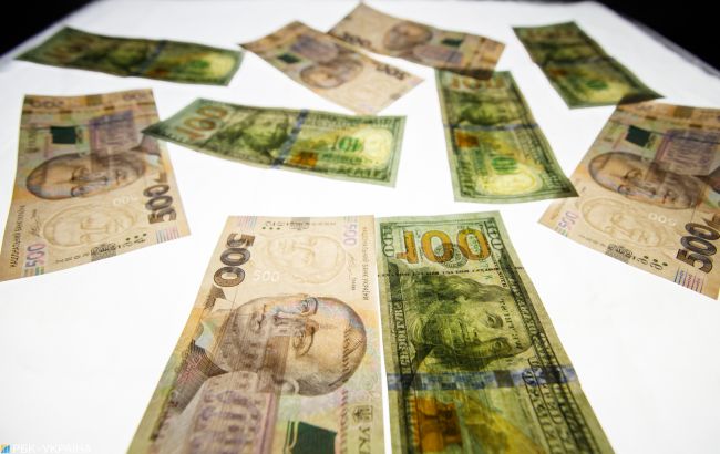 НБУ увеличил продажу валюты на межбанке для поддержки курса гривны