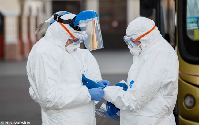 МОЗ визначив список медичних посад з підвищеними доплатами