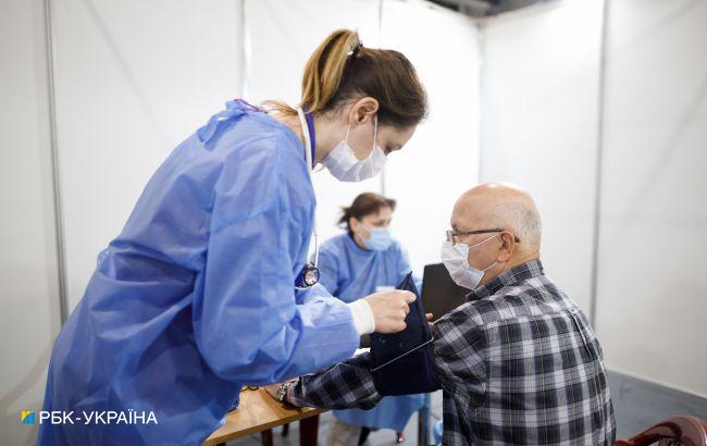 Понад 7 млн українців отримали перше щеплення від коронавірусу