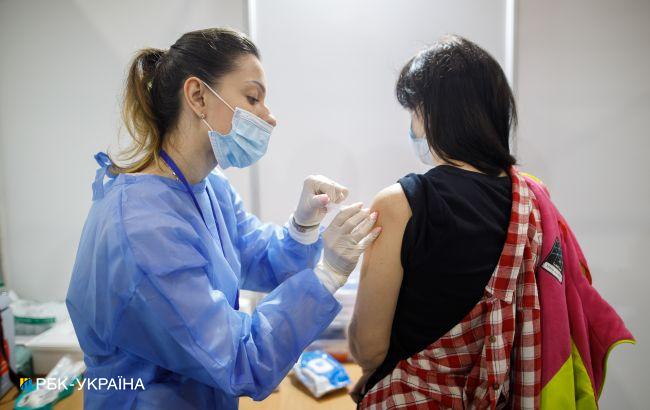 В Украине сделали более 4 млн прививок против коронавируса