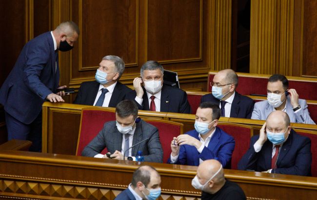 У Раді не виключають відставку Кабміну перед місцевими виборами