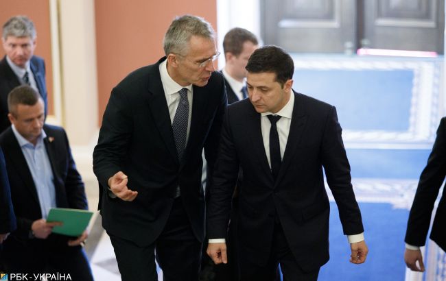 Украину могут пригласить на саммит НАТО: Зеленский обсудил это с генсеком альянса