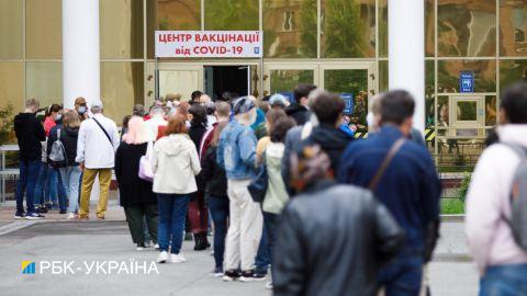 Кількість щеплень проти COVID значно зросла після свят