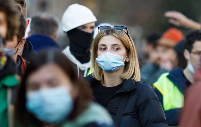 В Украине снова более 26 тысяч новых случаев коронавируса за сутки
