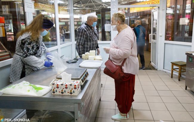 Потребительские настроения украинцев улучшились благодаря прекращению жесткого карантина