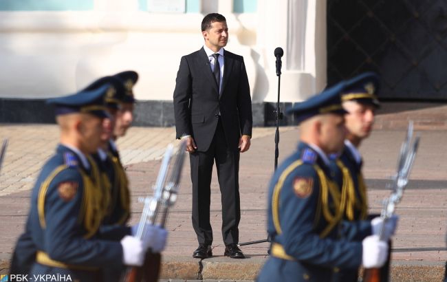 Украинцы оценили первые 100 дней президентства Зеленского