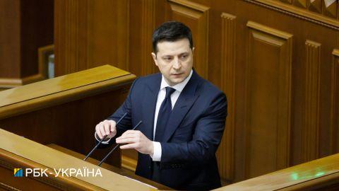 Удар по (моно)большинству. Чем грозит власти борьба с олигархами