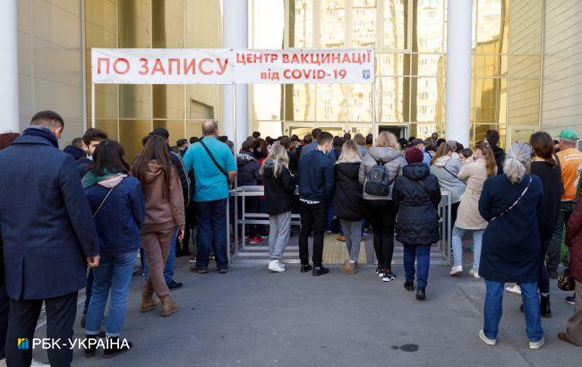 Часть украинцев с понедельника могут остаться без работы: кого и за что будут отстранять