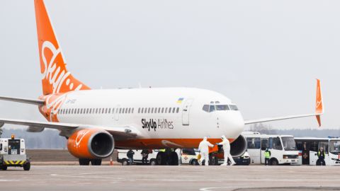 SkyUp запускає рейси з України до Британії