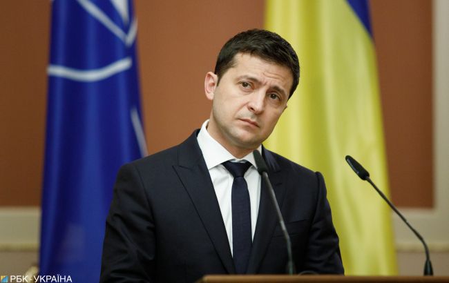 Шлях в Нормандію: як Зеленський добивається переговорів щодо Донбасу