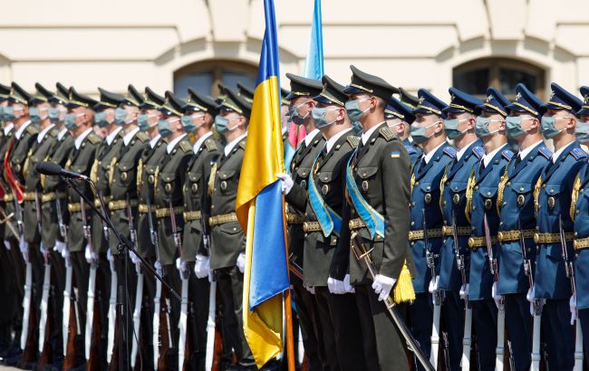 Украинские военные звания привели в соответствие с рангами НАТО