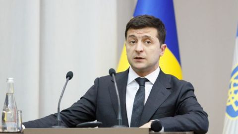 Президент подписал указ о присвоении ряда дипломатических рангов