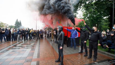 Две трети украинцев недовольны направлением развития страны