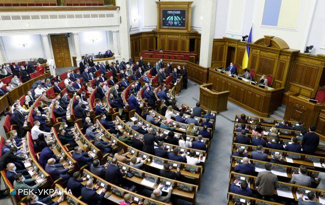 Свіжий рейтинг партій: за кого українці проголосують на парламентських виборах