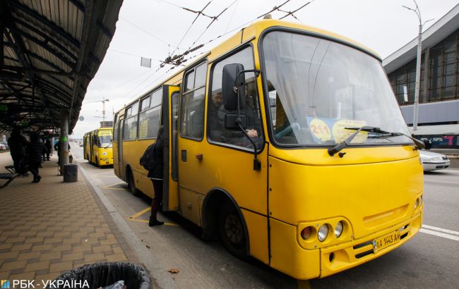 Проїзд у маршрутках подорожчає: де українці платитимуть більше