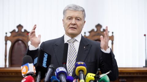Мудрая ответила на заявления Порошенко о давлении на суд: "Это эмоциональное нагнетание"