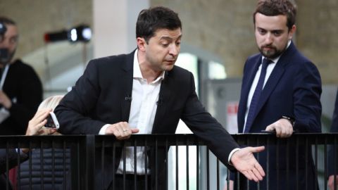 За мною стежать: українська співачка розповіла про сусідство з Зеленським