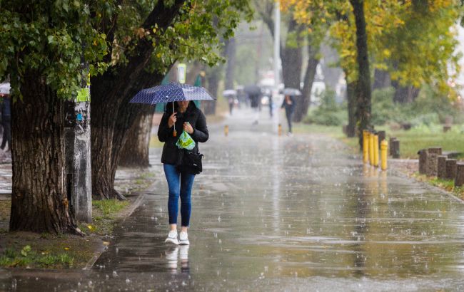 Метеорологічне літо триває: у Києві оновлений ще один температурний рекорд