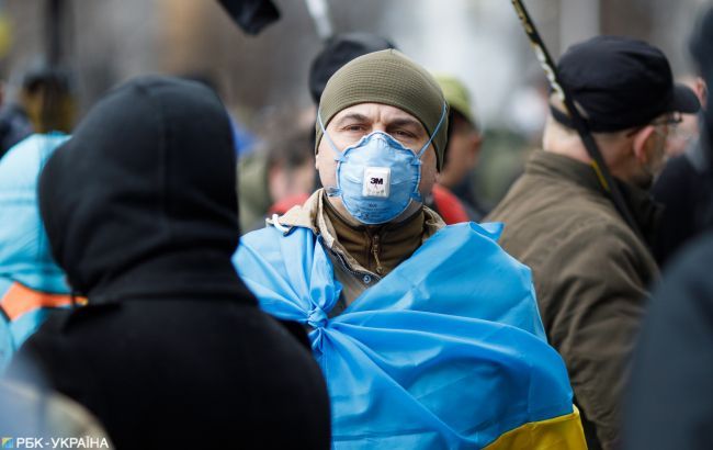 Коронавірус не піде з України: експерт розповів, навіщо насправді ввели карантин