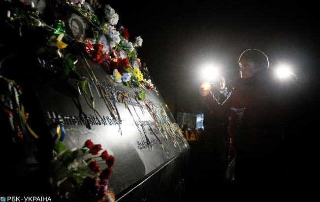 Малолітки під REVO спаплюжили пам'ятник Українським Героям: обурливе відео