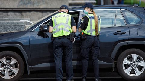 Складання протоколу про порушення ПДР: українським водіям дали важливі поради