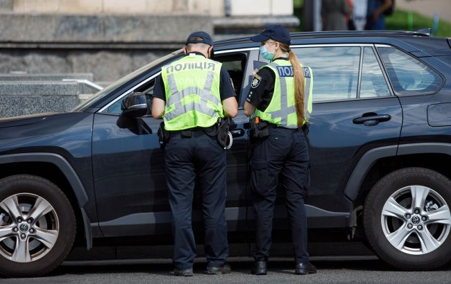 Полиция остановила авто без причины: что делать водителям в Украине