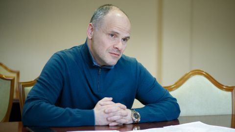 Після травневих свят кількість COVID-хворих збільшиться, але четверта хвиля буде восени, - Радуцький