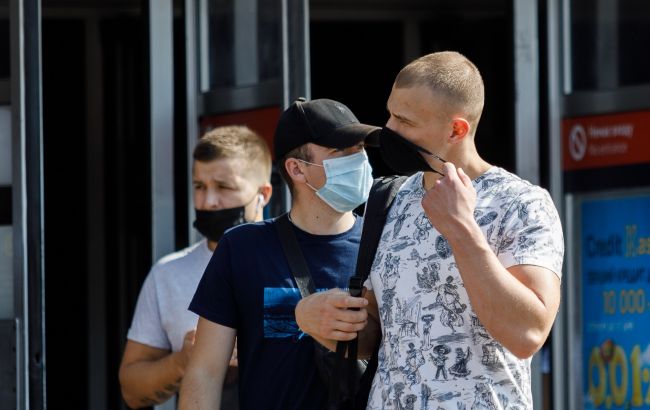 В Україні знову змінили правила карантину: у Кабміні розповіли про локдаун