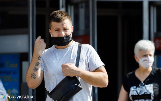 Стало известно, заставят ли украинцев снова носить маски и показывать COVID-сертификаты