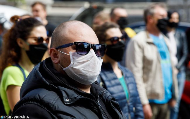 Украинцы боятся кризиса почти в два раза больше, чем коронавируса