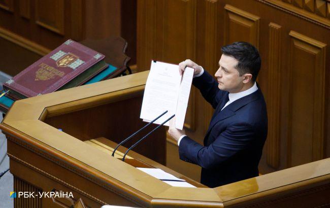 Выезд из Украины нардепов при военном положении должен одобрить президент: законопроект уже в Раде