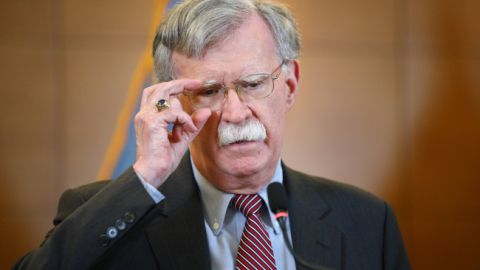 Слідом за Болтоном звільнилися три співробітника адміністрації Трампа