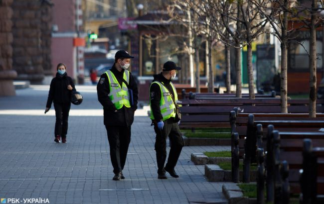 Число прихильників штрафів для порушників карантину різко скоротилося