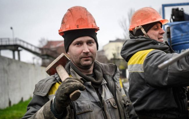 Оккупанты обстреляли группу энергетиков в Донецкой области: есть раненый