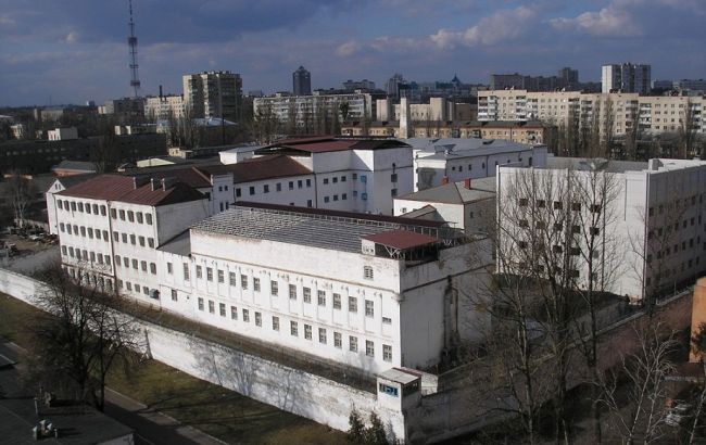 Допрос Януковича: в СИЗО готовы к выдаче подозреваемых для доставки в суд