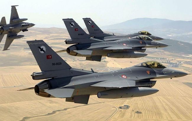 В результате турецких авиаударов погибли 13 курдских повстанцев