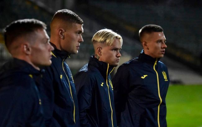 Сосредоточенные лица и немного юмора. Сборная Украины начала подготовку к Италии: фото