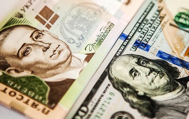 Курс доллара на межбанке вырос до 28,15 грн/доллар