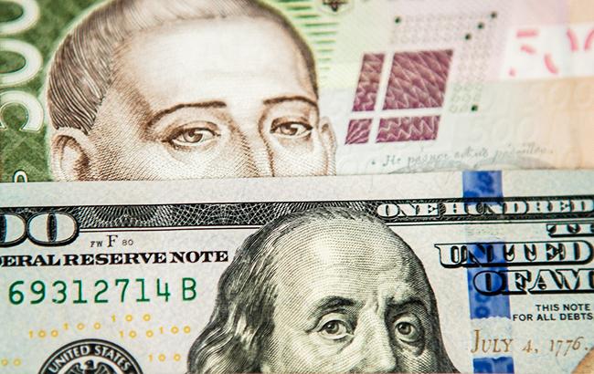 НБУ на 25 октября установил курс гривны на уровне 28,21 грн/доллар