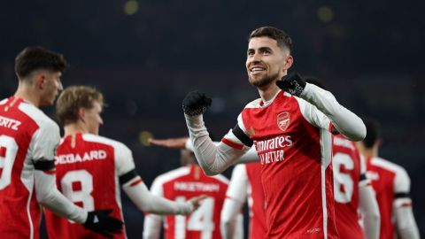 "Арсенал" уничтожил "Ланс", МЮ упустил победу, "Реал" дожал "Наполи": обзор Лиги чемпионов