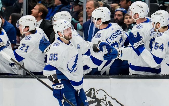 Вінгер "Тампи-Бей" з дублем і асистом став головною зіркою вечора НХЛ: відео